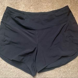 Lululemon running short